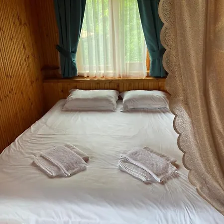 паздерите Semesterbostad Apriltsi (Lovech)