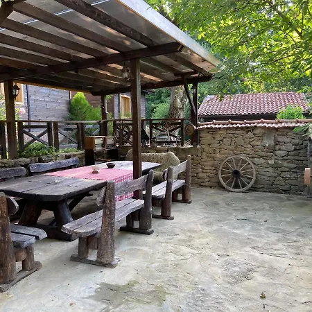 паздерите * Apriltsi (Lovech)