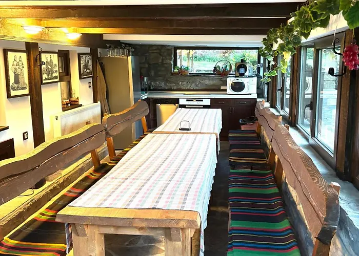 паздерите * 阿普里尔齐