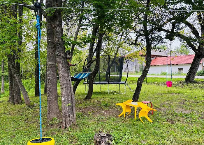 паздерите Semesterbostad Apriltsi (Lovech)