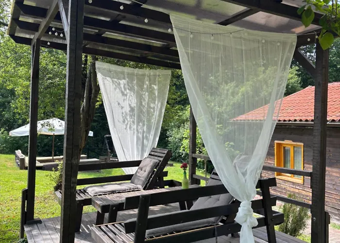 度假居 паздерите *